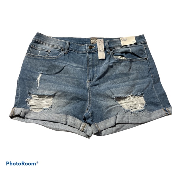 Soho Women’s Boyfriend 4” Shorts Sz 14 NWT - Picture 1 of 5